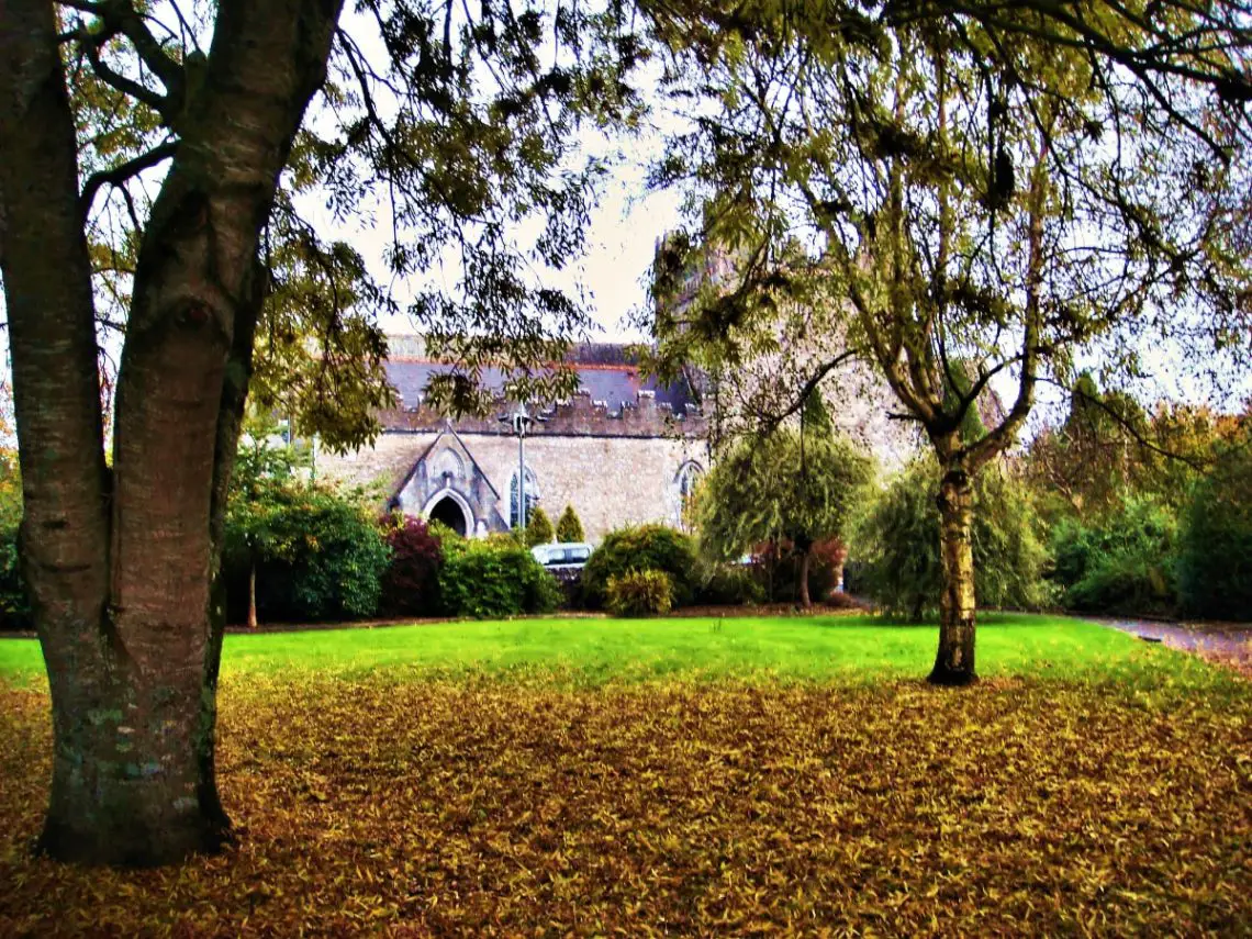 The Best Places to Live in Ireland & the Cheapest Cities Nomad Guide